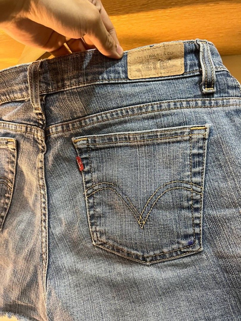 Levi's denim cutoff shorts (Category: Shorts) located in Quezon City. Submitted by michypeachyy1 (Listing ID 1470913221, Image 3). Description: 280 plus shipping medium size.