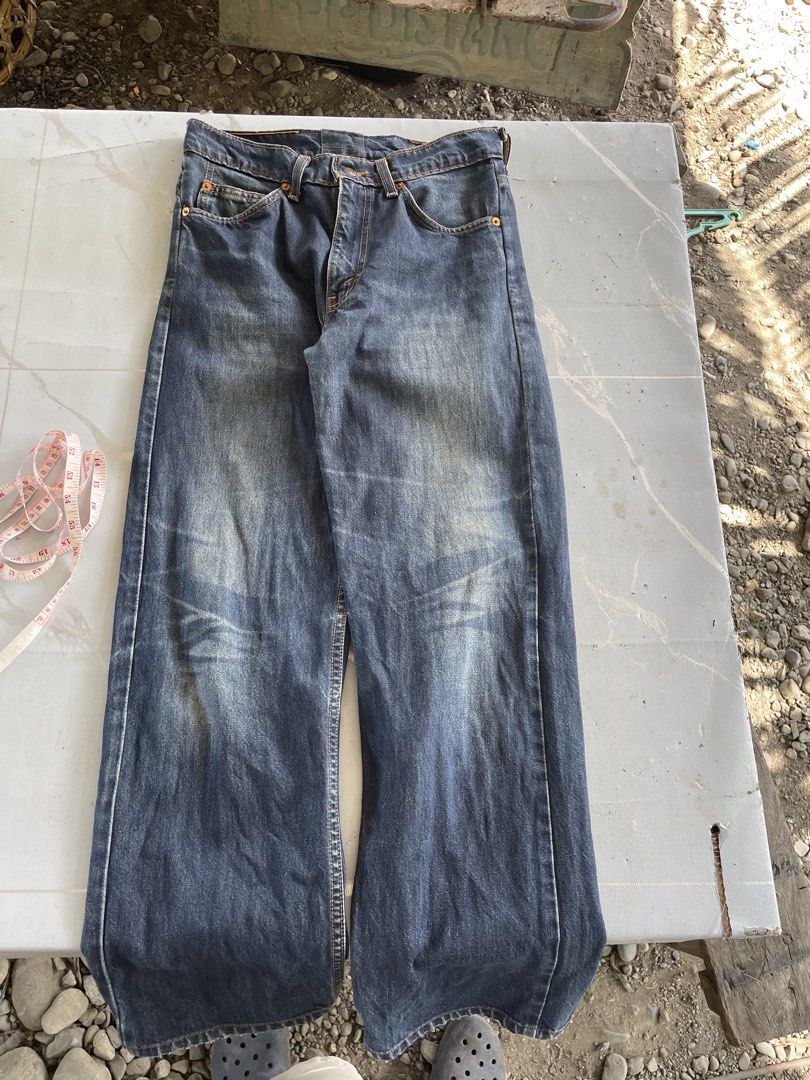 Levis orange tab (Category: Jeans) located in New Bataan. Submitted by rebisa.404 (Listing ID 1470763195, Image 1). Description: Levis orange tab 30 waist 38.5 length 11 thigh 8 leg opening Issue no patch Need wash.
