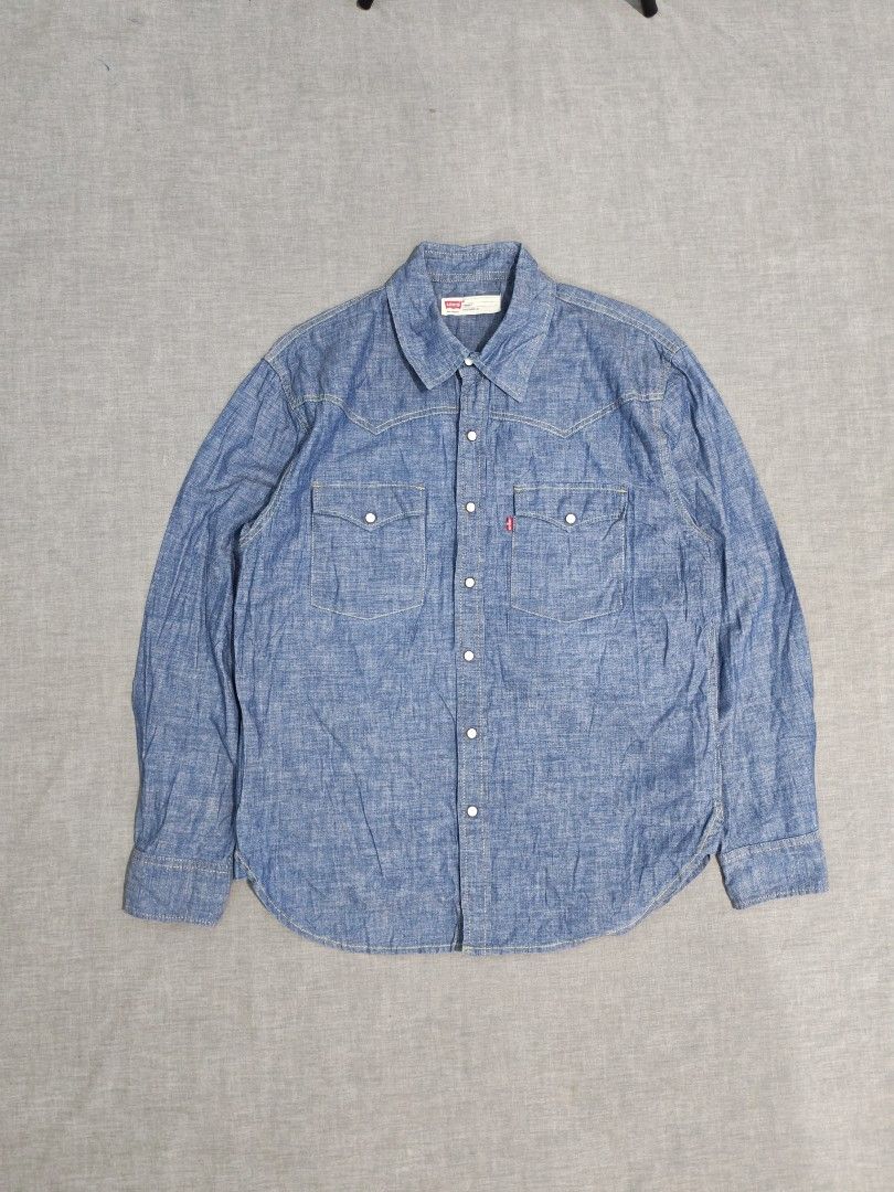 Levis western shirt (Category: Tshirts & Polo Shirts ) located in Baguio. Submitted by used_clothing2600 (Listing ID 1470848217, Image 1). Description: Levis western shirt size medium verygood condition pit to pit 22 length 29.5 shoulders 19.5 sleeve length 24.5 P 1,000.