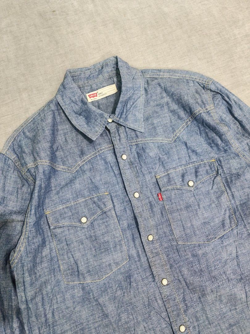 Levis western shirt (Category: Tshirts & Polo Shirts ) located in Baguio. Submitted by used_clothing2600 (Listing ID 1470848217, Image 3). Description: Levis western shirt size medium verygood condition pit to pit 22 length 29.5 shoulders 19.5 sleeve length 24.5 P 1,000.