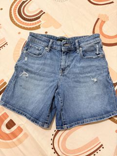 (Category: ) located in . Submitted by earlyyy0729 (Listing ID 1470903738, Image 1). Description: .