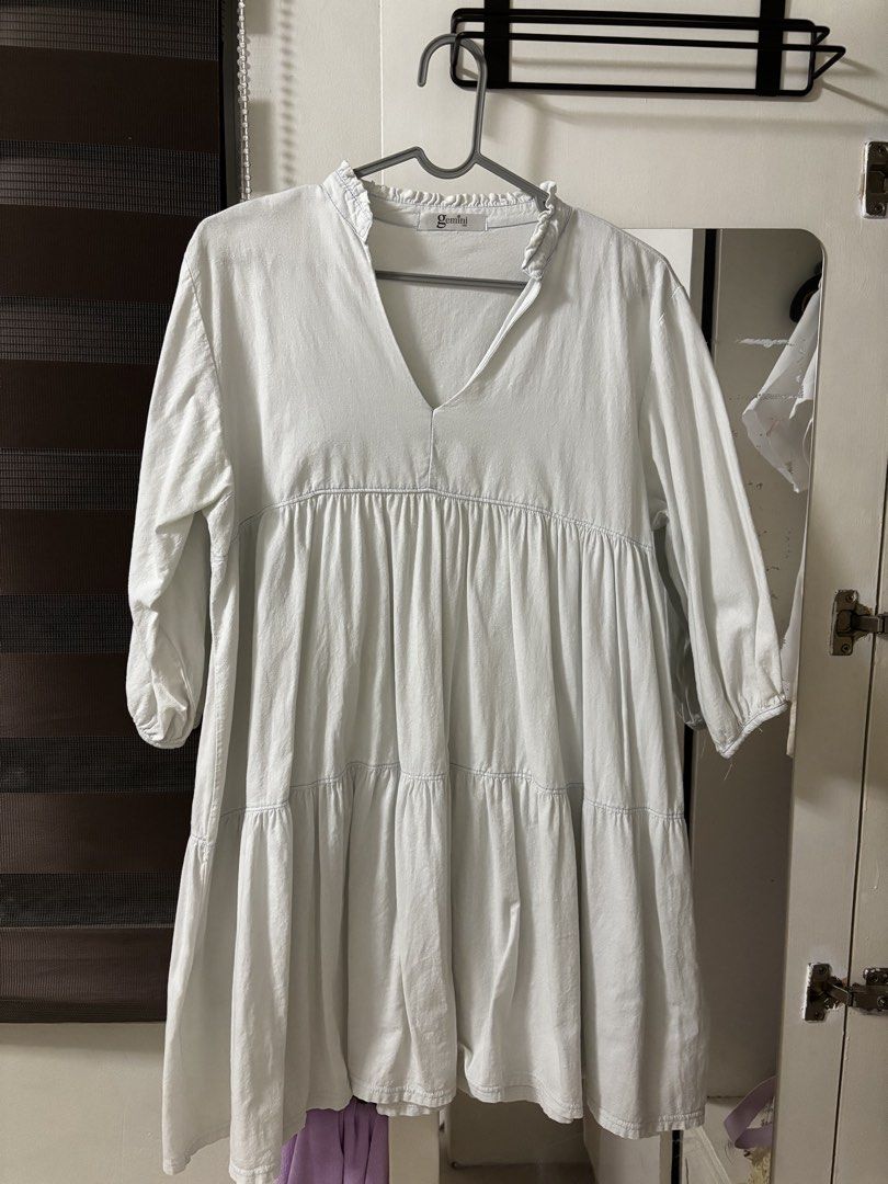 Light blue dress (Category: Dresses) located in Dasmarinas. Submitted by xianglii (Listing ID 1470906174, Image 1). Description: .