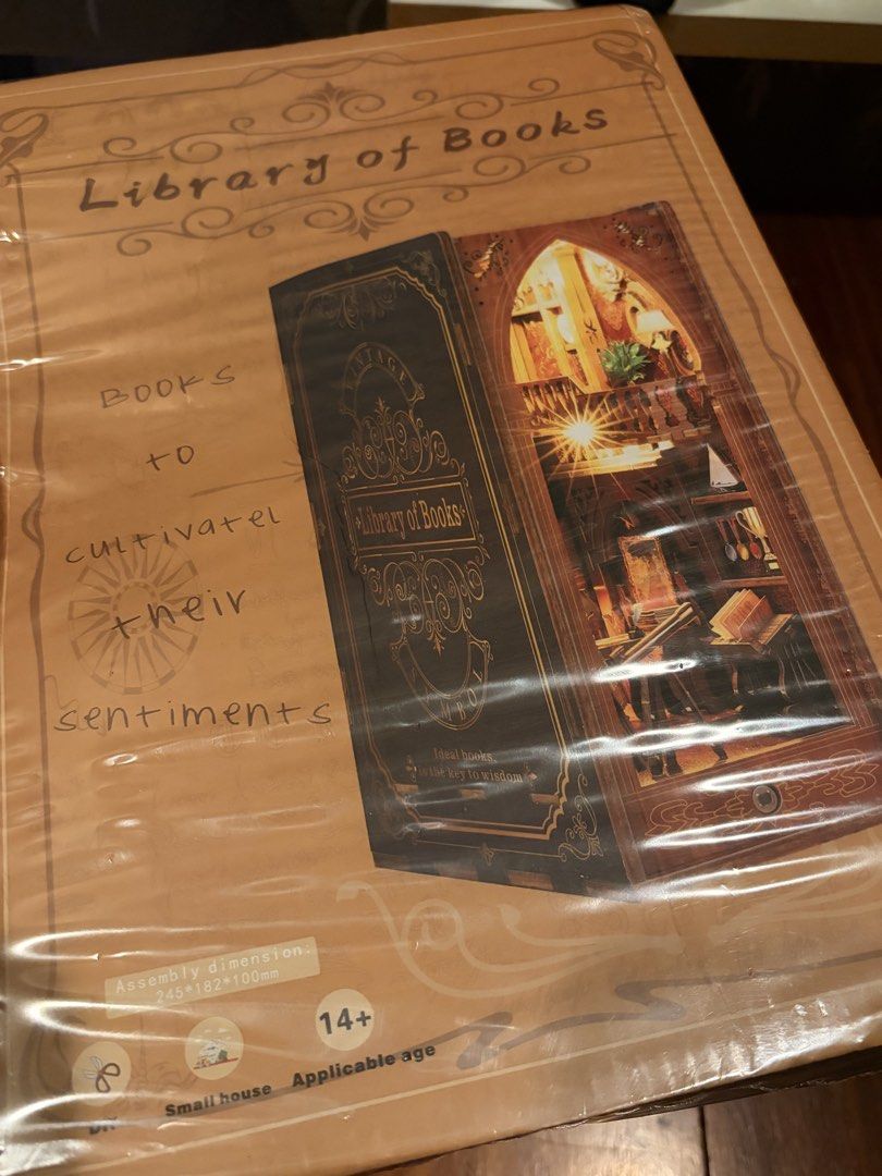 Light up Bookend Library (Category: Lego & Building Sets) located in Quezon City. Submitted by theotherworld (Listing ID 1470812232, Image 3). Description: Light up bookend miniature build DIY kit Bought in Kyoto Japan Available on hand.