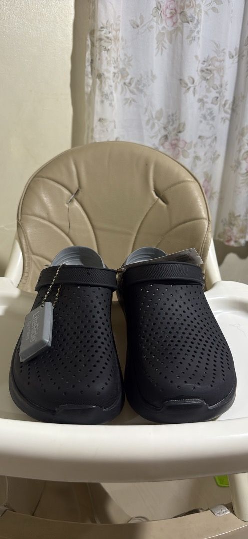 Lite ride crocs black (Category: Slippers & Slides) located in San Pedro. Submitted by chinitaian09 (Listing ID 1470823705, Image 1). Description: No box/bag unused bought it wrong size orig price 485php.