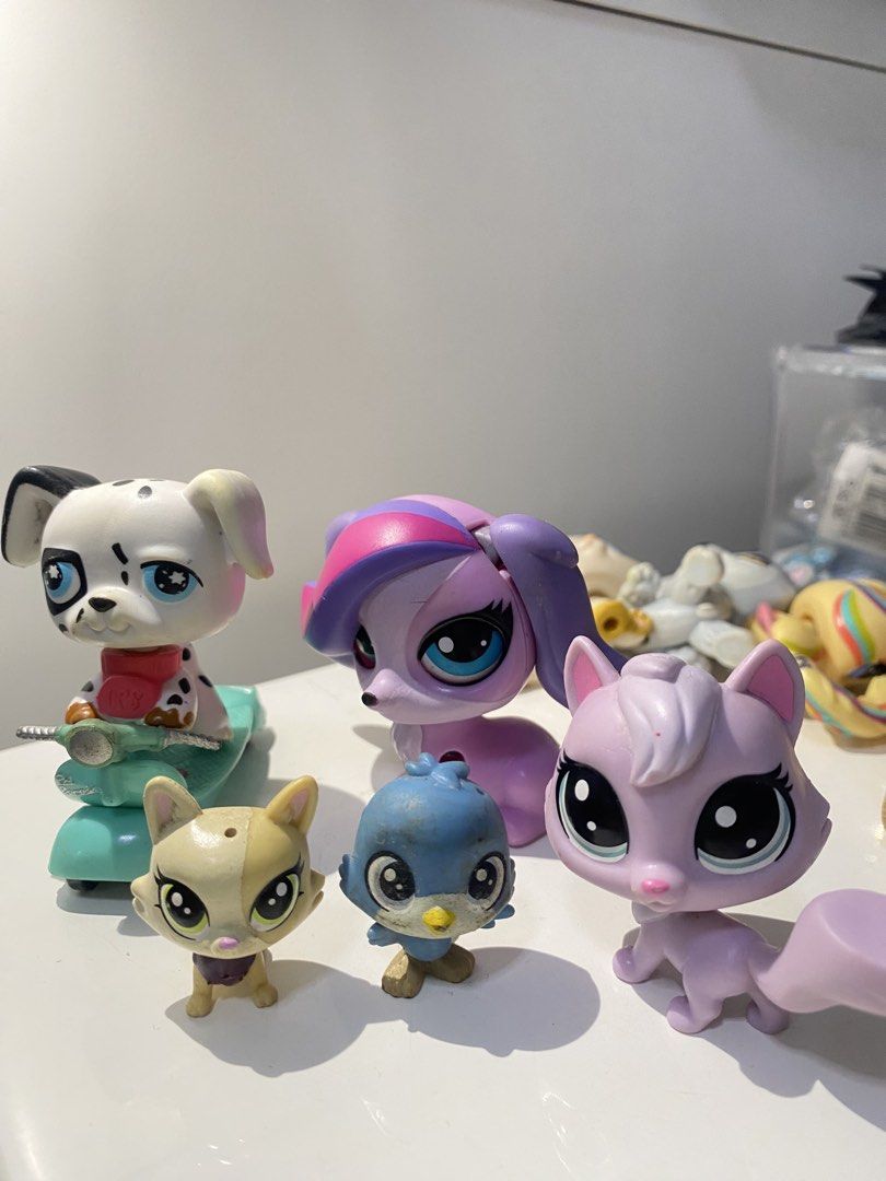 Littlest Pet Shop LPS bundle set (Category: Figurines & Statues) located in Makati City. Submitted by kaj2001 (Listing ID 1470497879, Image 3). Description: 950 set take all! (11 pcs) all authentic from childhood collection rfs: decluttering .