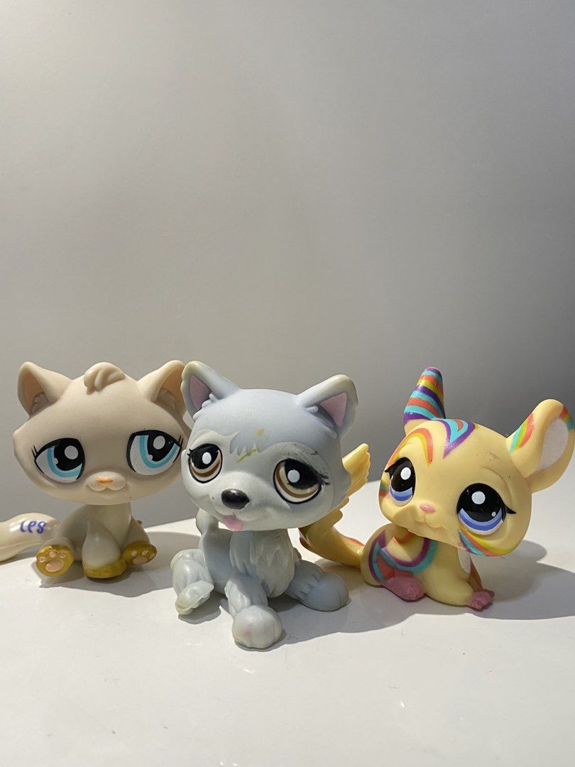 Littlest Pet Shop LPS bundle set (Category: Figurines & Statues) located in Makati City. Submitted by kaj2001 (Listing ID 1470497879, Image 1). Description: 950 set take all! (11 pcs) all authentic from childhood collection rfs: decluttering .