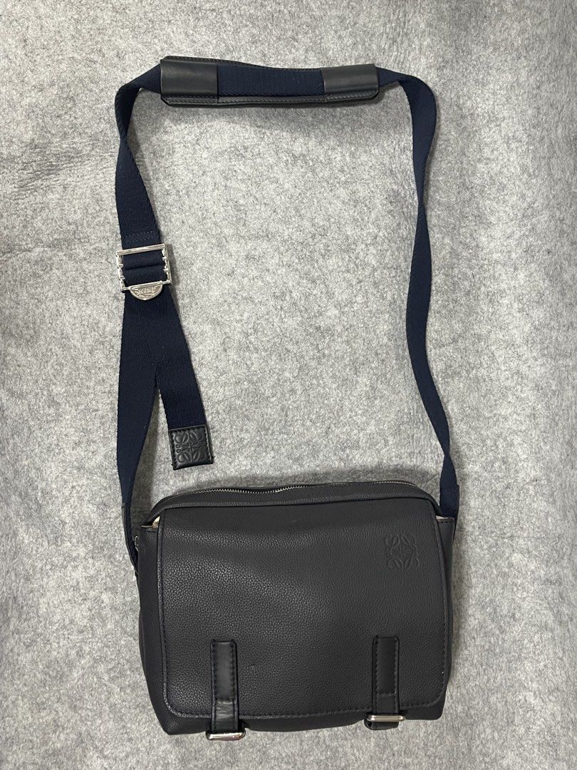 loewe military messenger bag (Category: Luxury Bags & Wallets) located in Calamba. Submitted by thriftingoverload (Listing ID 1470835346, Image 2). Description: plus shipping fee may scented wax or candle lang sa loob,mabango nman xa.