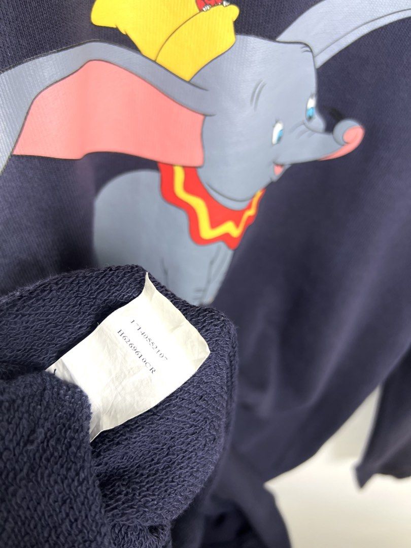 ‎“LOEWExDISNEY” DUMBO SCRPT SWTR (Category: Activewear) located in Taguig. Submitted by ldm.ph (Listing ID 1470747098, Image 2). Description: ‎(LDM-E-0295) ‎Size:ACTUAL FIT:LARGE ‎Dimensions ‎Inches width:20 ‎Inches length:29 ‎Condition: EXCELLENT ‎Color rate:9.5 ‎Flaws:❌ ‎(READY TO WEAR) .