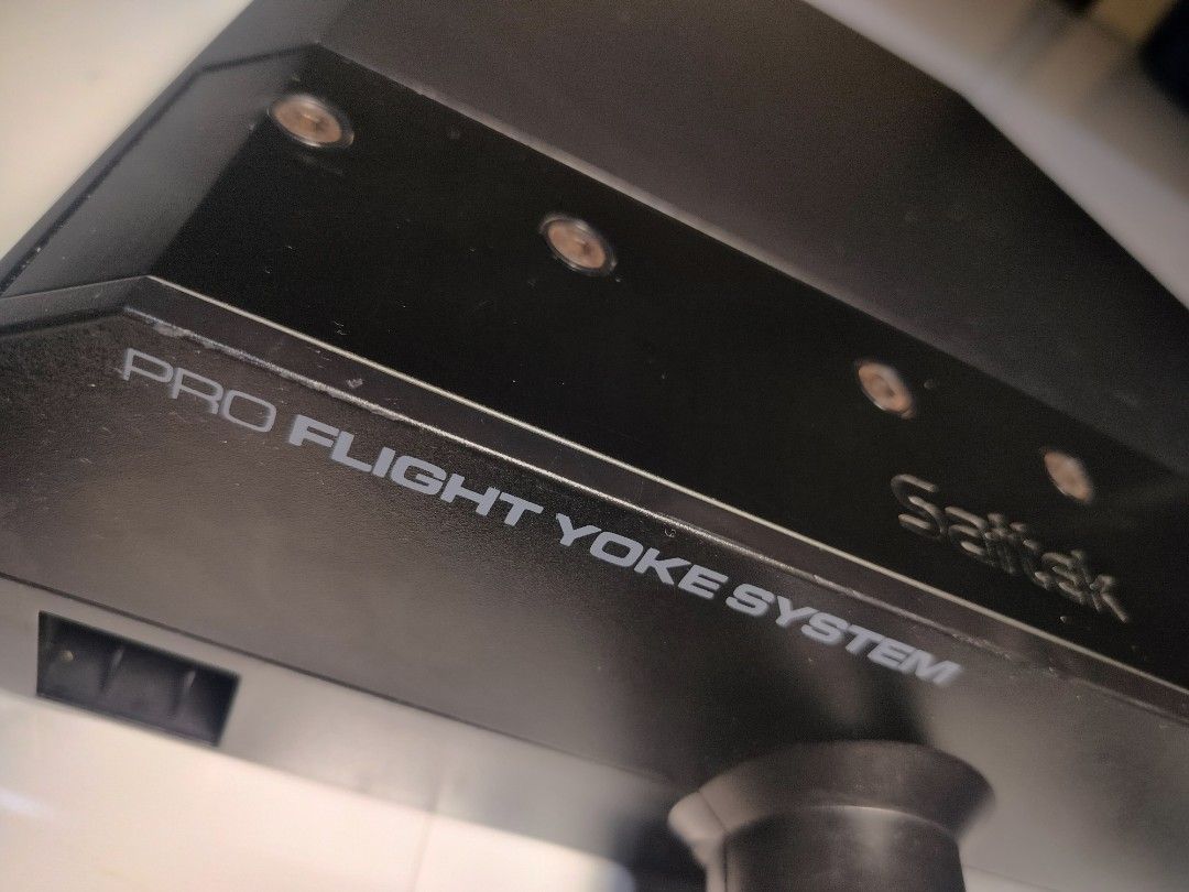 Logitech G Saitek Pro Flight Yoke + Throttle Bundle – MSFS & X-Plane Ready (Category: Computer Parts) located in San Antonio. Submitted by lansbitshop (Listing ID 1470848859, Image 3). Description: Take your flight simulation to the next level! ✈️ Selling a highly reliable Logitech G Saitek Pro Flight Yoke System bundled with the 3-Lever Throttle Quadrant. This is the perfect, essential upgrade if you are moving on from a standard joystick to get