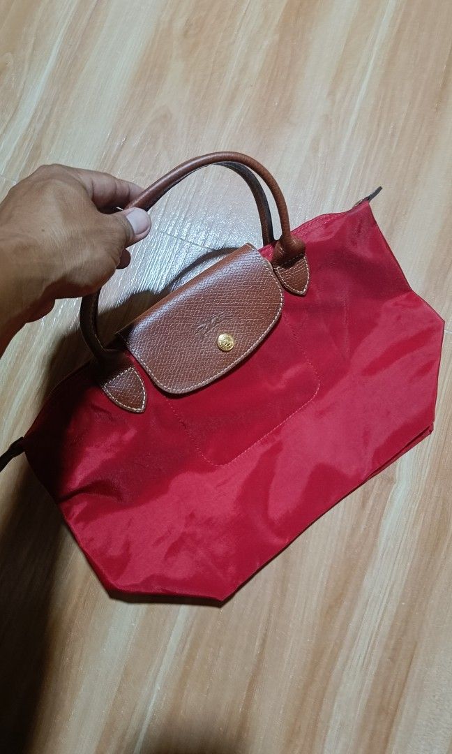 longchmp handbag (Category: Tote Bags) located in Manila. Submitted by jheizkiehi39708 (Listing ID 1470886162, Image 2). Description: like new no issu length 8.5 width 14.