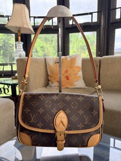 (Category: ) located in . Submitted by s3resale (Listing ID 1470814930, Image 1). Description: .