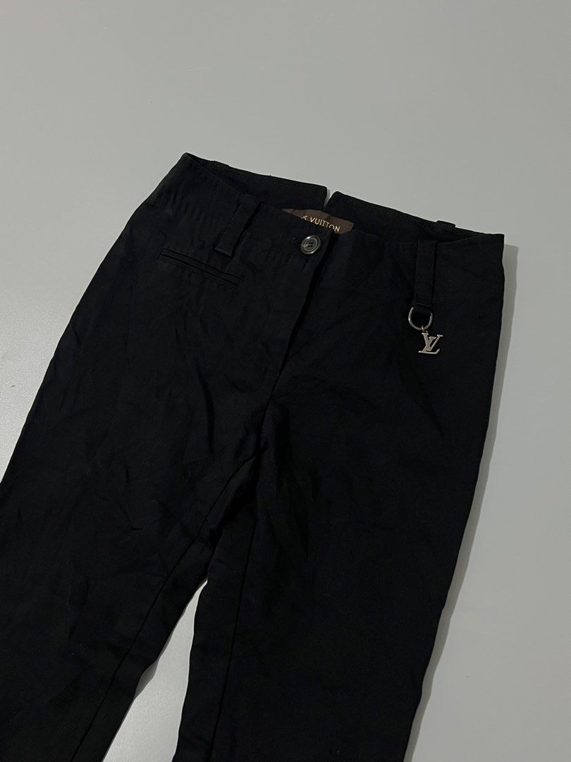 Louis Vuitton - LV buckle - Pants (Category: Other Bottoms) located in Cavite. Submitted by asianluxe (Listing ID 1470898791, Image 2). Description: Louis Vuitton - LV buckle Flat measurements! Length: 35 inches Waist: 25 inches Thigh: 8 inches Inseam: 26 inches Leg opening: 6 inches Guaranteed authentic Good condtion Very presebtable No flaw or damage.