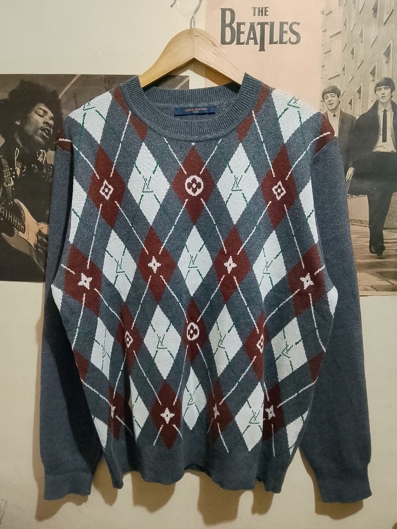 Louis Vuitton Argyle Knit Sweater (Category: Tshirts & Polo Shirts ) located in Manila. Submitted by emmanlacno47414 (Listing ID 1470763640, Image 1). Description: Width 23 Length 29 No issue/No flaws 10/10 Colorate brandnew Excellent and great condition 1500 +sf.