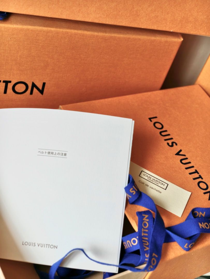 Louis Vuitton Empty Boxes Bundle with ribbons and blank card (Category: Luxury Bags & Wallets) located in Cabanatuan. Submitted by the.miss.kei (Listing ID 1470828392, Image 2). Description: - Large and small boxes (6 pcs) - From Japan - No flaws.