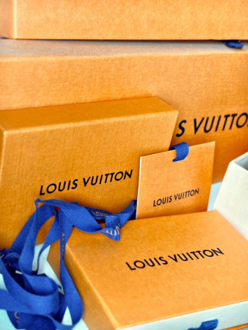 Louis Vuitton Empty Boxes Bundle with ribbons and blank card (Category: Luxury Bags & Wallets) located in Cabanatuan. Submitted by the.miss.kei (Listing ID 1470828392, Image 3). Description: - Large and small boxes (6 pcs) - From Japan - No flaws.