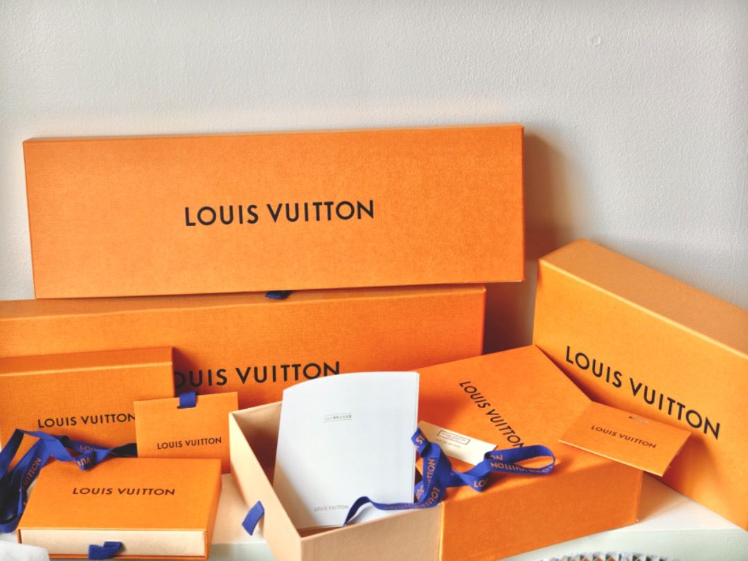 Louis Vuitton Empty Boxes Bundle with ribbons and blank card (Category: Luxury Bags & Wallets) located in Cabanatuan. Submitted by the.miss.kei (Listing ID 1470828392, Image 1). Description: - Large and small boxes (6 pcs) - From Japan - No flaws.
