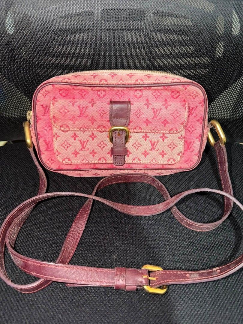 Louis Vuitton Monogram Mini Lin Juliette Vintage (Category: Luxury Bags & Wallets) located in Manila. Submitted by grvphouse (Listing ID 1470823717, Image 1). Description: Reason For Selling: Not using it anymorr.