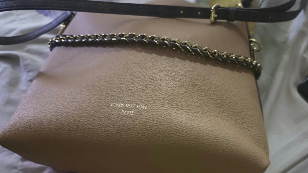 LOUIS VUITTON Surène BB (Category: Luxury Bags & Wallets) located in Pasig City. Submitted by sfork (Listing ID 1470877494, Image 2). Description: LOUIS VUITTON Surène BB Collection: Part of LV's seasonal line, launched around Fall/Winter 2018 Size: BB = "Baby Bandoulière" - the smallest size in the Surène line .
