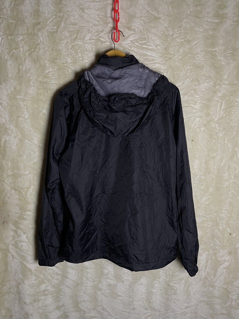 Lowe Alpine Women's Medium Black Hooded Jacket (Category: Coats, Jackets and Outerwear) located in Molave. Submitted by charlesthrifter (Listing ID 1470854332, Image 2). Description: - Brand: Lowe Alpine - Item: Women's Jacket - Color: Black - Size: Medium - Closure: Zip front with hood - Lining: Breathable mesh inner lining - Sleeves: Long sleeves with adjustable cuffs - Origin: Made in China - Condition/Details: Wash instructions and brand tags
