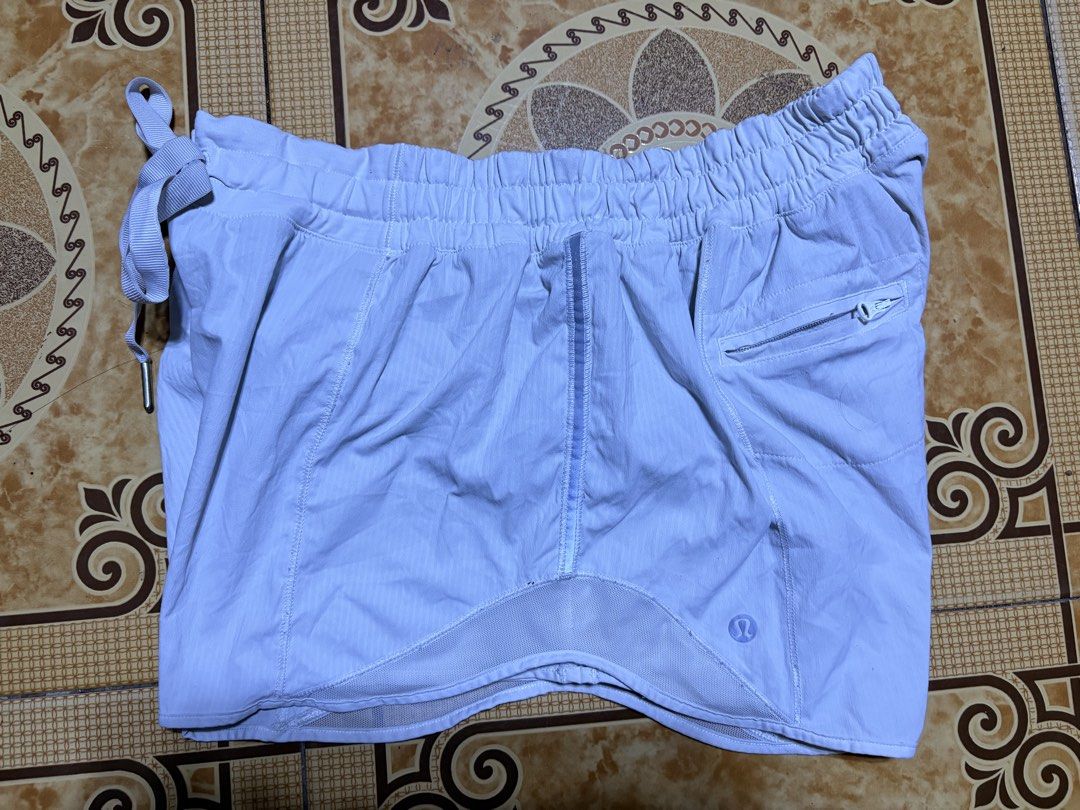 lulu shorts (Category: Activewear) located in La Trinidad. Submitted by legit.ukayspot (Listing ID 1470854885, Image 2). Description: .