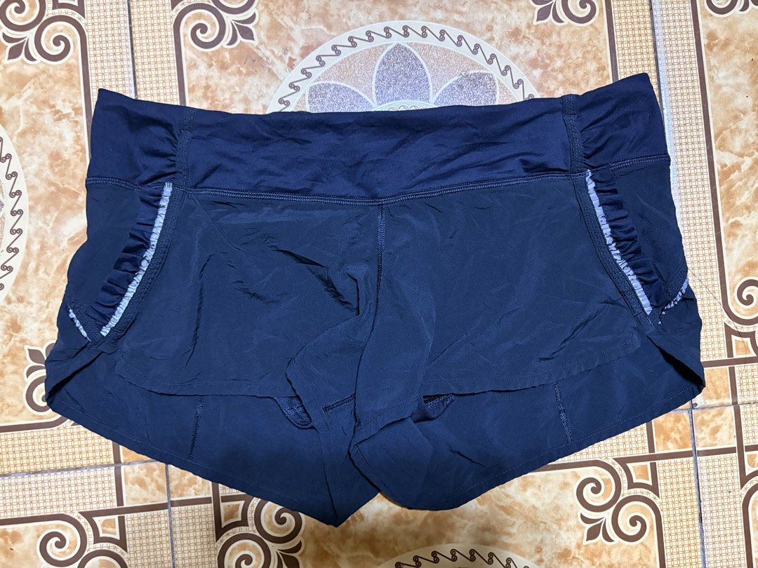 lulu shorts 2 (Category: Activewear) located in La Trinidad. Submitted by legit.ukayspot (Listing ID 1470855005, Image 1). Description: .