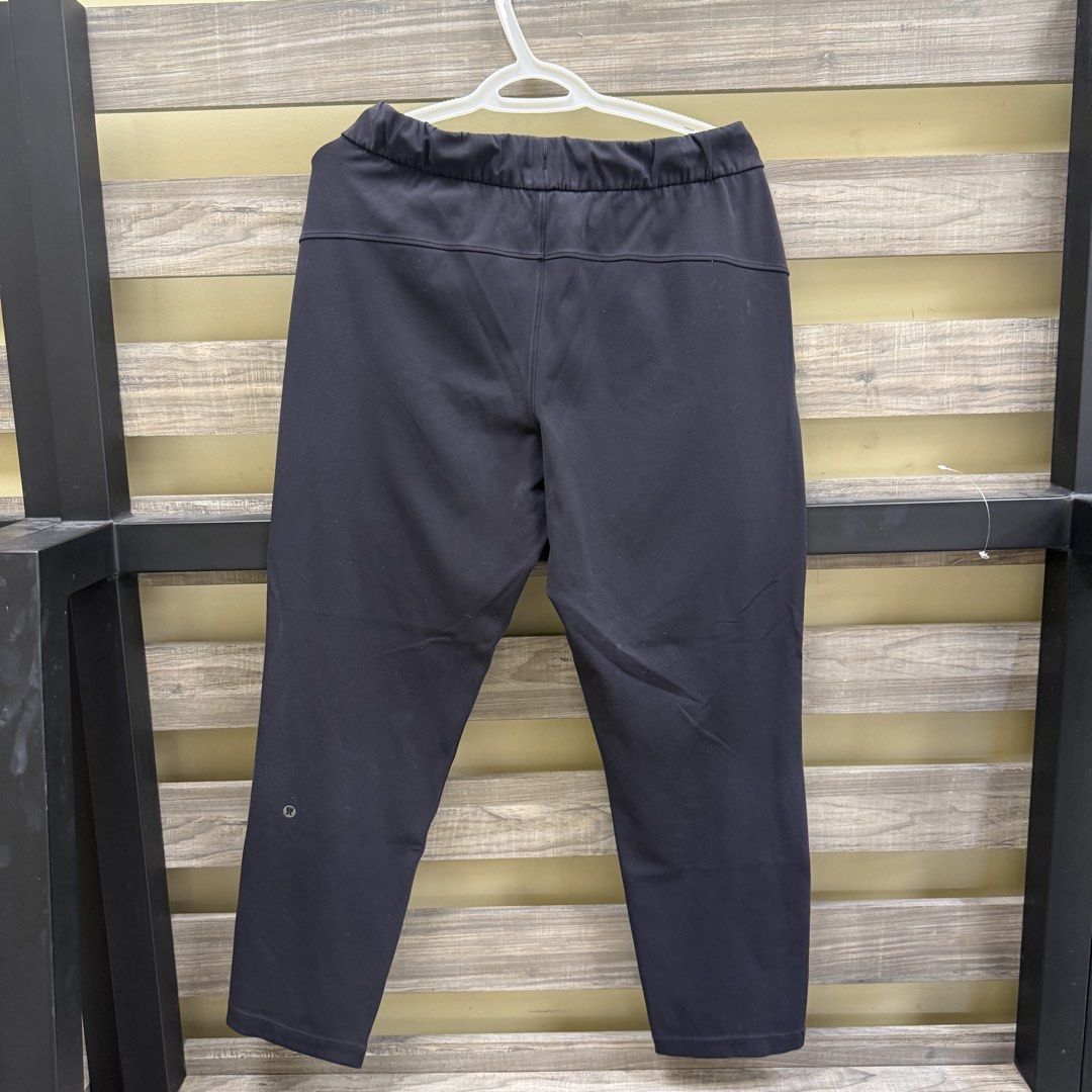 Lululemon Black Joggers (Category: Other Bottoms) located in Mandaluyong City. Submitted by bestdressedph2025 (Listing ID 1470856179, Image 2). Description: MOP: GCash MOD: Lalamove/J&T LOCATION: Brgy. Addition Hills, Mandaluyong Discount avail for multiple items. Dimensions in Inches: Waist: 32 Length: 34.5 Size on Tag: US 8 (170cm) PM for inquiries!.