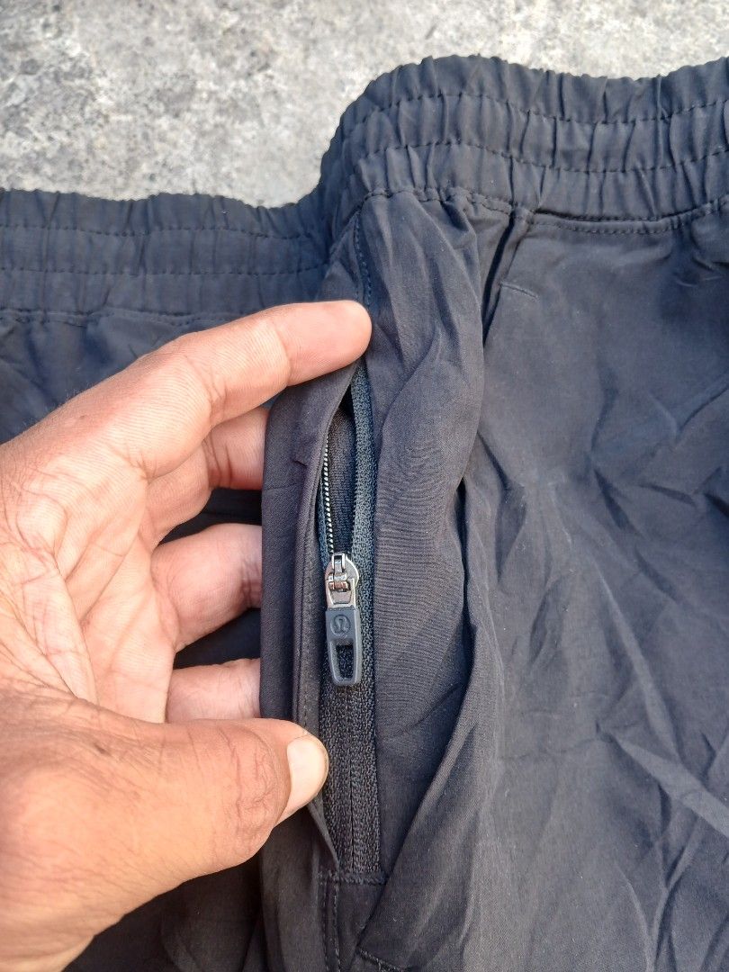 Lululemon pace breaker shorts (Category: Shorts) located in San Jose. Submitted by garments17 (Listing ID 1470865414, Image 3). Description: good as new 28 waist 18 lenght.