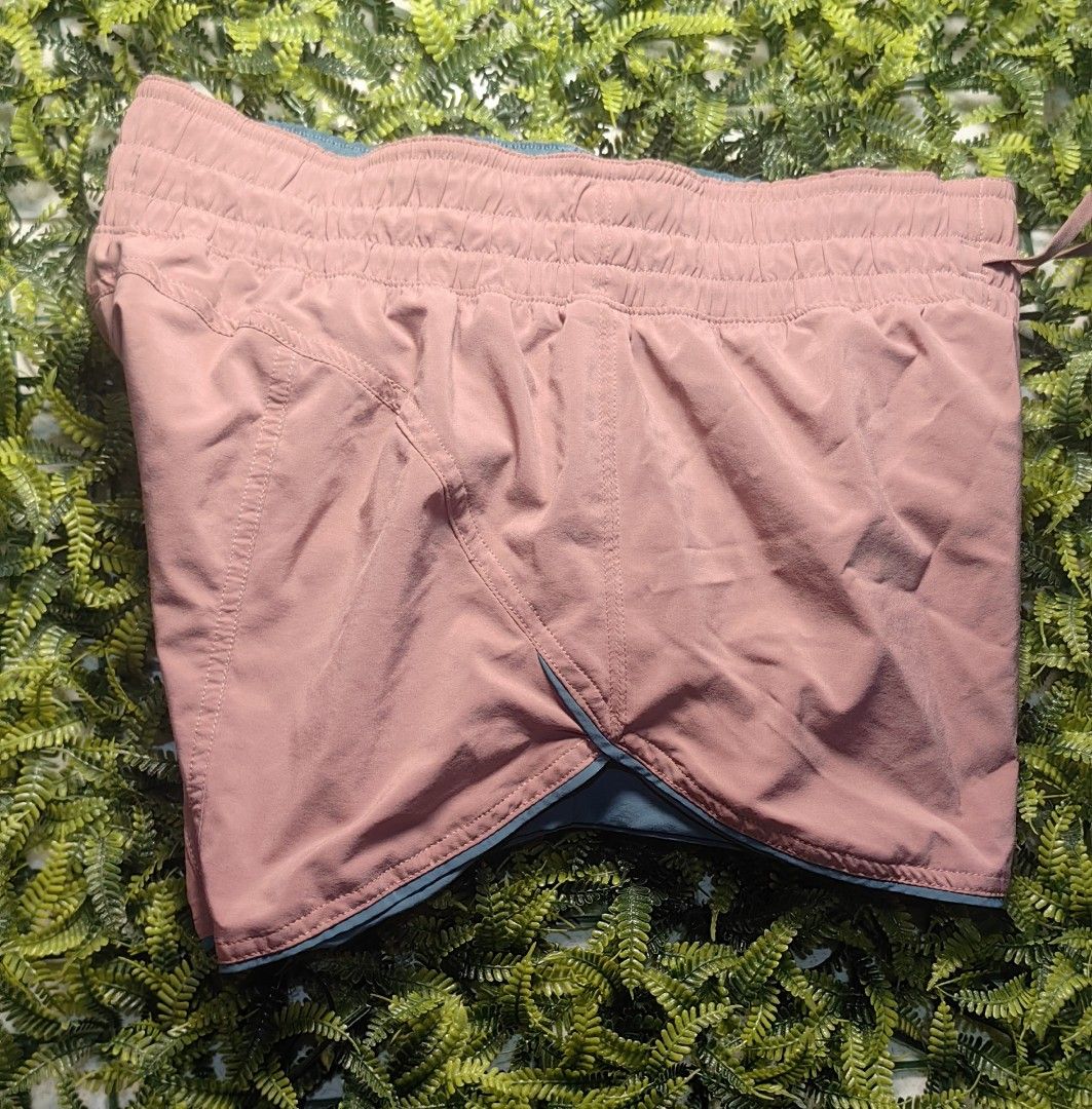 Lululemon Reversible Athletic Shorts Pink Teal Size 4 (Category: Shorts) located in Valenzuela. Submitted by jordanarod0414 (Listing ID 1470791726, Image 3). Description: used but not abused original /legit/authentic kindly read description stated on the first picture. no cop /cod payment 1st.
