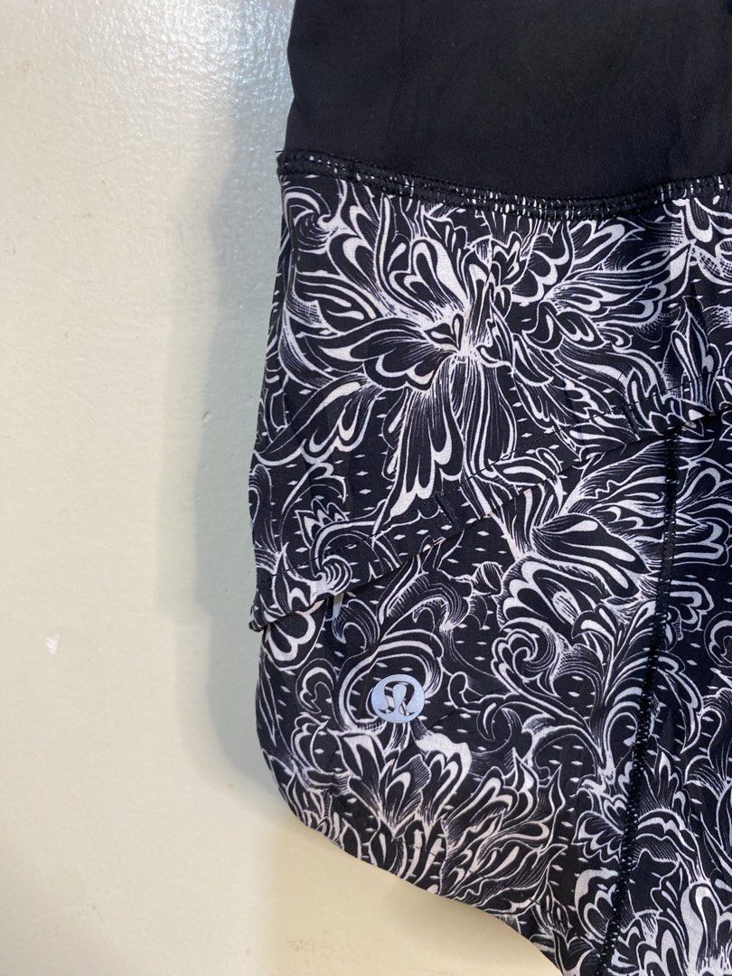 Lululemon size dot 4 small new.arrivals21 (Category: Activewear) located in Baguio. Submitted by buyforless_2600 (Listing ID 1470876302, Image 2). Description: .