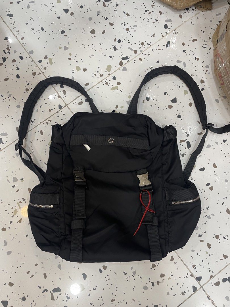 Lululemon Wunderlust Backpack Mini 14L (Category: Backpacks) located in Bacoor. Submitted by southhustlaaaaa (Listing ID 1470782137, Image 1). Description: Lululemon Wunderlust Backpack Mini 14L authentic no issue bacoor cavite location .