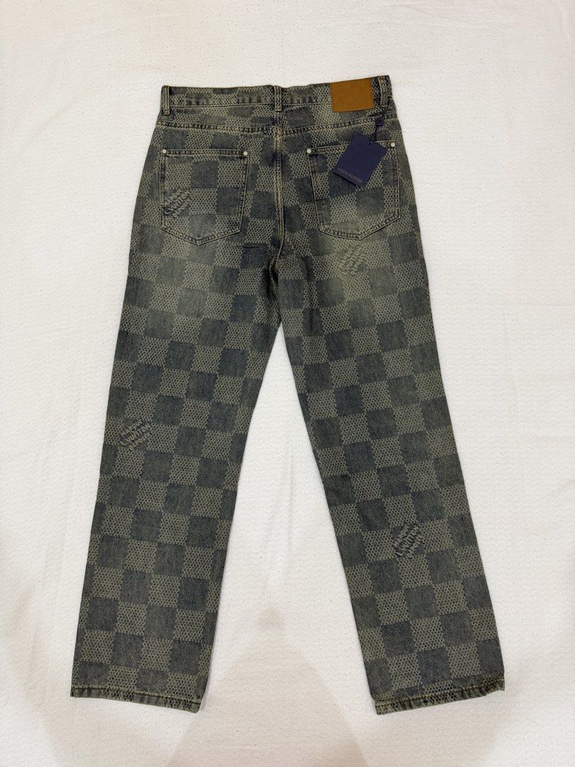 Lv dark washed pants (Category: Jeans) located in Morong. Submitted by aa.vinmy (Listing ID 1470744572, Image 2). Description: Brand new Condition: No damages or stain With tag and packaging Waistline: 34 Length: 43 inches Leg openings: 9 inches Low ballers will be ignored Meet up: Morong Bataan or Olongapo city Delivery service: Jnt and SPX express PM for more details.