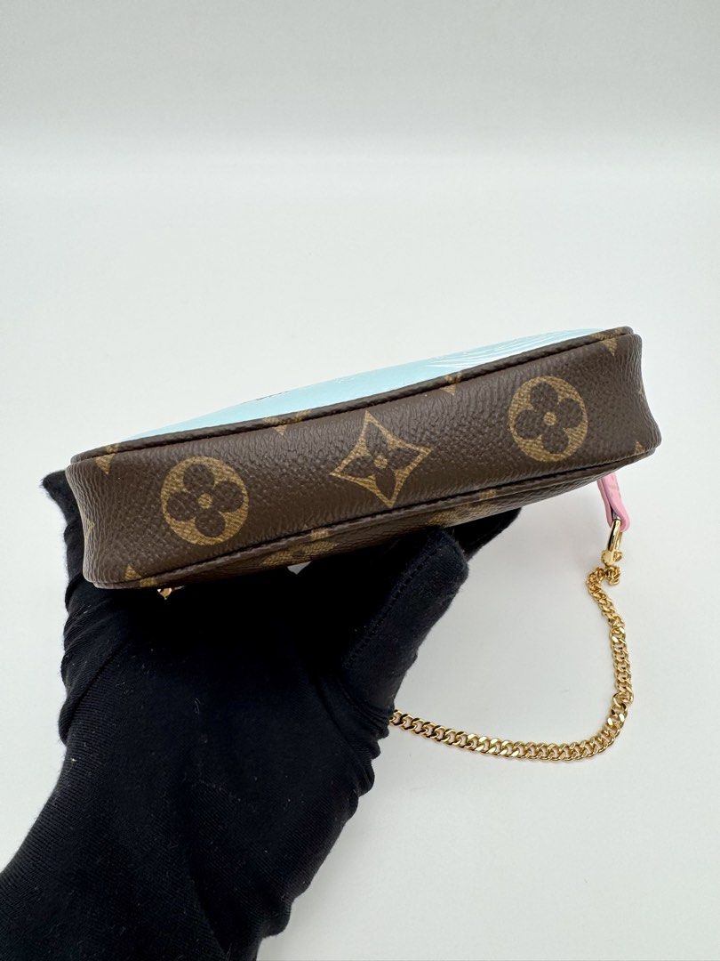 LV Mini Pochette Accessoires Christmas Edition (Category: Wallets & Card holders) located in Calauan. Submitted by giftbags (Listing ID 1470765832, Image 3). Description: ❗️PLEASE READ CAREFULLY ❗️ LV Mini Pochette Accessoires W:5.7” x H:3.5” x D:1.2” With dust bag STILL AVAILABLE/ONHAND? Yes. Item not marked as sold means available… 📌NO COD 📌NO LALAMOVE/GRAB 📌NO WHEN WORN 📌ITEMS ARE FOR SHIPPING ONLY - CUT OFF 12nn 📌ALL SALES ARE FINAL “WHA
