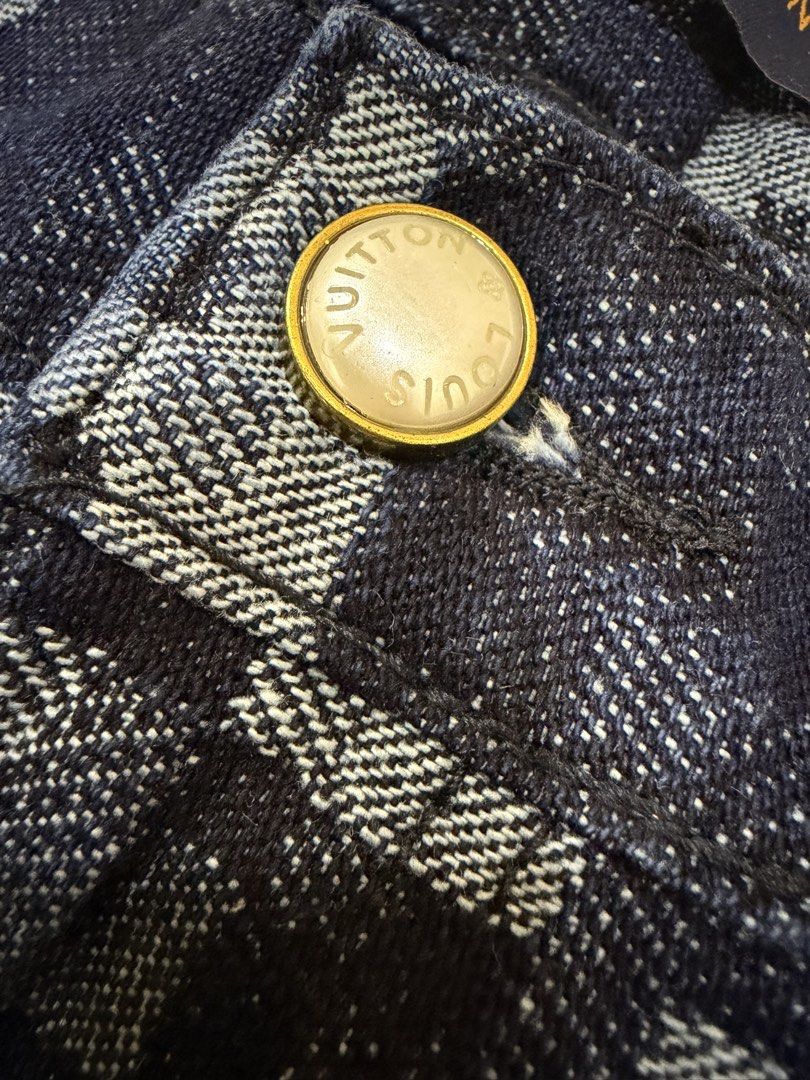 Lv Navy checkered denim Pants (Category: Jeans) located in Morong. Submitted by aa.vinmy (Listing ID 1470744271, Image 3). Description: Brand new Condition: No damages or stain With tag and packaging Waistline: 34-36 Length: 43 inches Leg opening 9 inches Low ballers will be ignored Meet up: Morong Bataan or Olongapo city Delivery service: Jnt and SPX express PM for more details.