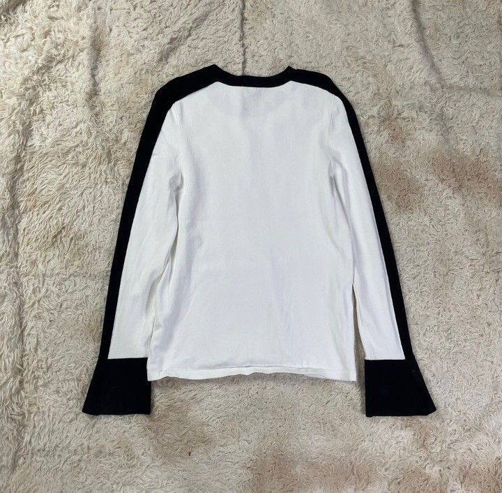 LV-LS-uniform (Category: Longsleeves) located in Dasmarinas. Submitted by classic.threads (Listing ID 1470857858, Image 3). Description: LV-LS-uniform Details: -Verygood Condition - 9.5/10 Overall Usage - Poly, Viscose -Stretchy and Comfy ΑΞ Size: XL On Tags *Flat measurement: - Width: 17 inches - Length: 25.5 inches 1499php Free Shipping. .