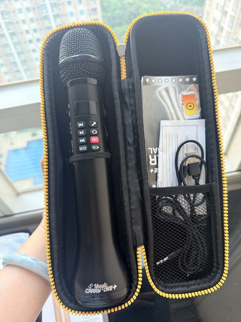 Magic Carry-Oke+ Bluetooth Karaoke Microphone & Speaker (Category: Microphones) located in Pasig City. Submitted by vdejesus (Listing ID 1470761381, Image 3). Description: 🎤 Magic Carry-Oke+ Bluetooth Karaoke Microphone & Speaker (Complete Set) Price: ₱650 (Brand new retail is ₱1,500+) 📦 What’s Included in the Box: 1x Magic Carry-Oke+ Wireless Microphone Speaker (Black) 1x Original Zip Hard Carrying Case 1x USB Charging Cable 1x Audio Connectio