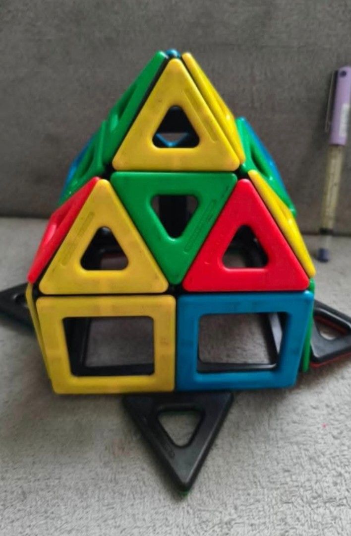 Magnetic Polydron Kids Educational Building Kit 32-pcs (Category: Educational & Learning Toys) located in Bacoor. Submitted by stargazer1084 (Listing ID 1470755521, Image 1). Description: - Brand: Magnetic Polydron - Piece count: 32 multicolored magnetic shapes (squares and triangles) - Benefits: Great for creative construction and learning geometry - Condition: Pre-loved with minor surface scuffs and light signs of play - Perfect for kids' STEM 