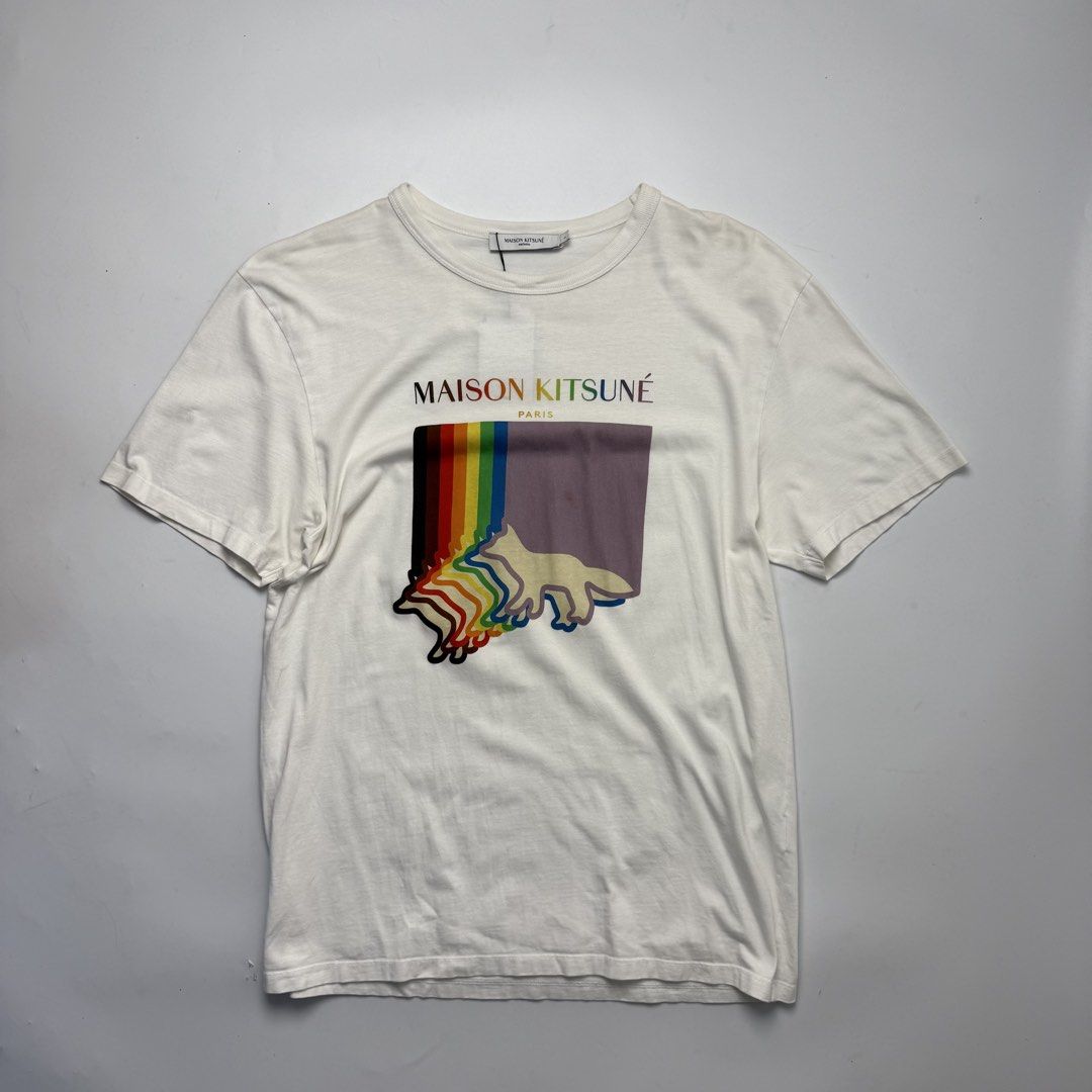 Maison Kitsune (Category: Tshirts & Polo Shirts ) located in Quezon City. Submitted by beastmnl (Listing ID 1470815889, Image 1). Description: Dimension 21.5 width 30 length .