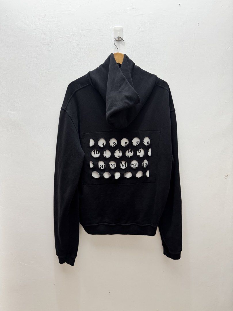Maison Margiela Hoodie (Category: Tshirts & Polo Shirts ) located in Manila. Submitted by soflyapparel77 (Listing ID 1470774443, Image 1). Description: .