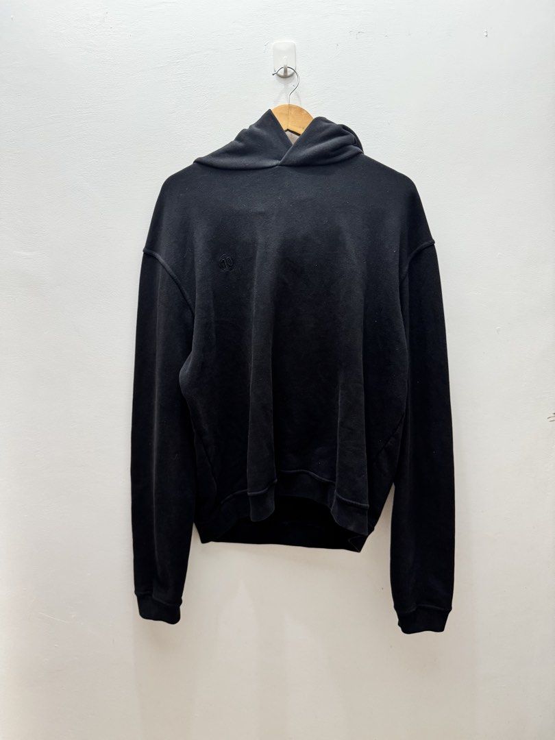 Maison Margiela Hoodie (Category: Tshirts & Polo Shirts ) located in Manila. Submitted by soflyapparel77 (Listing ID 1470774443, Image 2). Description: .