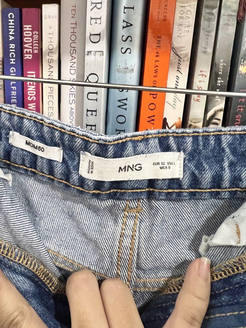 Mango denim shorts (Category: Shorts) located in Davao. Submitted by bonksz (Listing ID 1470876952, Image 2). Description: Size 32 on tag .