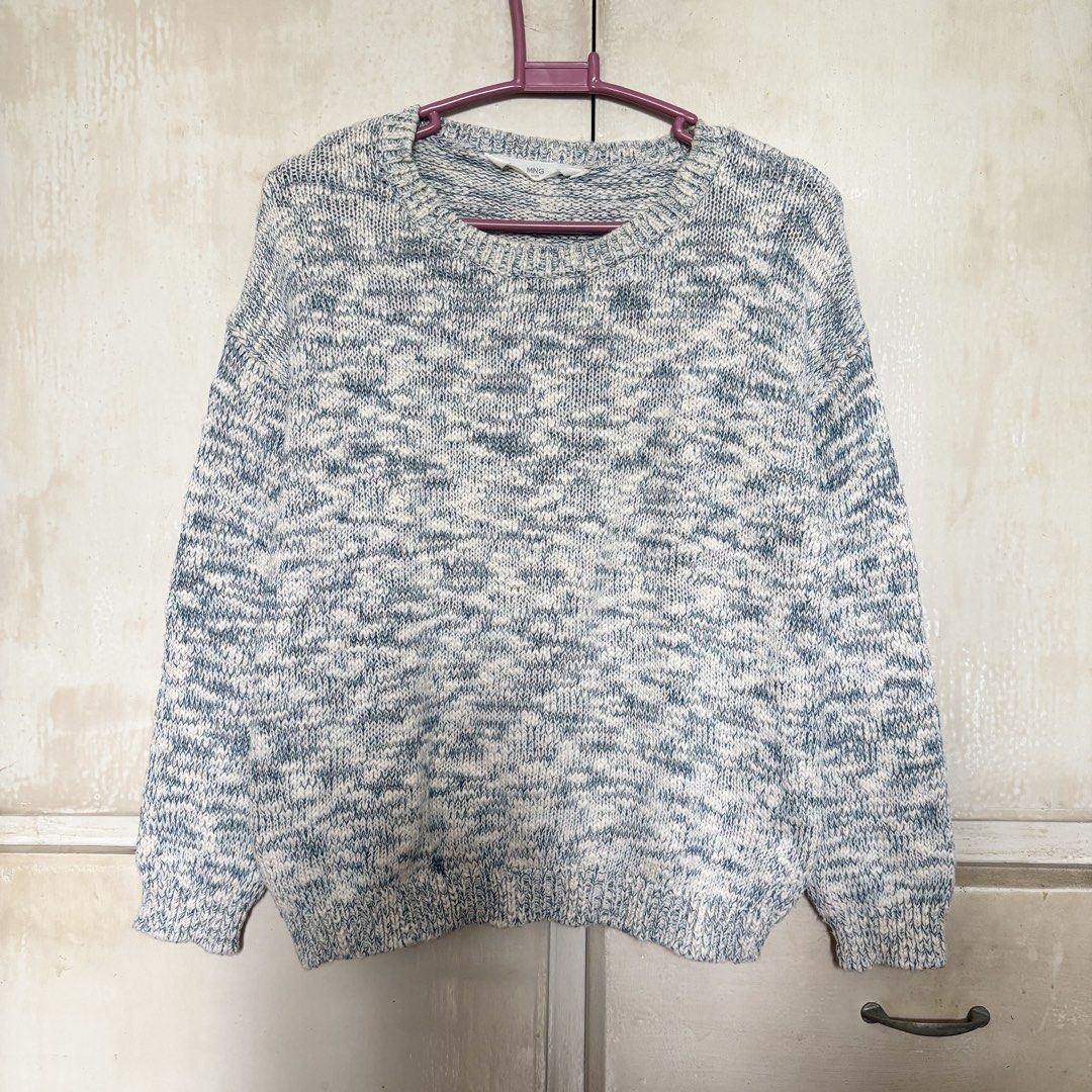 Mango Kids Cable Knit Sweater (Category: Babies & Kids Fashion) located in Pasig City. Submitted by uyamuya (Listing ID 1470753939, Image 1). Description: Brand: Mango Kids Size: 9-10 years old (140cm height).