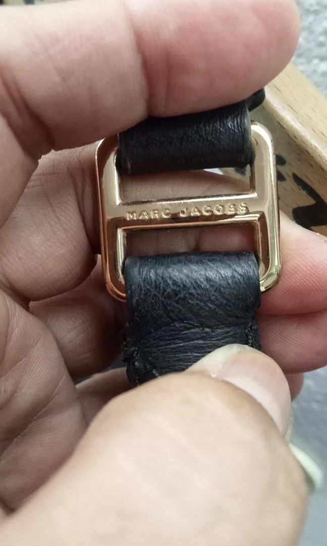 Marc Jacobs (Category: Luxury Bags & Wallets) located in Naga. Submitted by aboy1234245 (Listing ID 1470761760, Image 3). Description: Marc Jacobs excellent need linis lang.