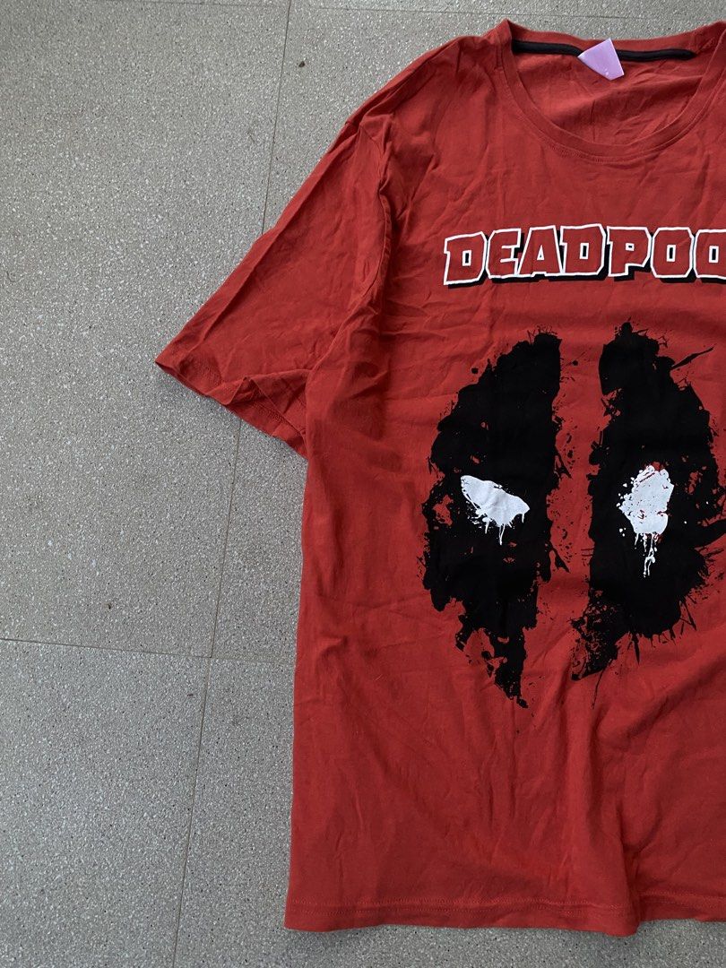 Marvel DeadPool Splat Face T-Shirt (Category: Tshirts & Polo Shirts ) located in Caloocan City. Submitted by webspot (Listing ID 1470792385, Image 2). Description: Marvel DeadPool Splat Face T-Shirt Size - XL Width - 24 Length - 30.