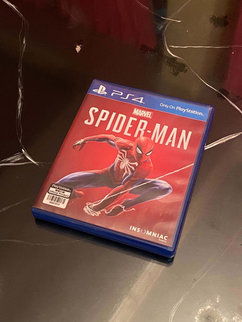 Marvel's Spider-Man PS4 Game (Category: PlayStation) located in Santa Maria. Submitted by rnxlls (Listing ID 1470930834, Image 1). Description: - Game: Marvel's Spider-Man - Platform: PlayStation 4 (PS4) - Developer: Insomniac Games - Condition: Physical copy in blue keep case - Includes: Original cover art and official product sticker with playable disc.