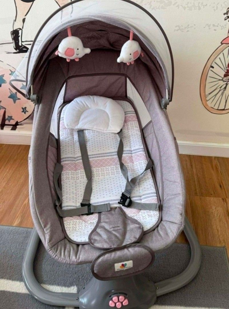 Mastela rocking chair (Category: Other Kids Furniture) located in Cavite. Submitted by vibesfashion (Listing ID 1470767775, Image 1). Description: Rfs : ayaw ni baby.