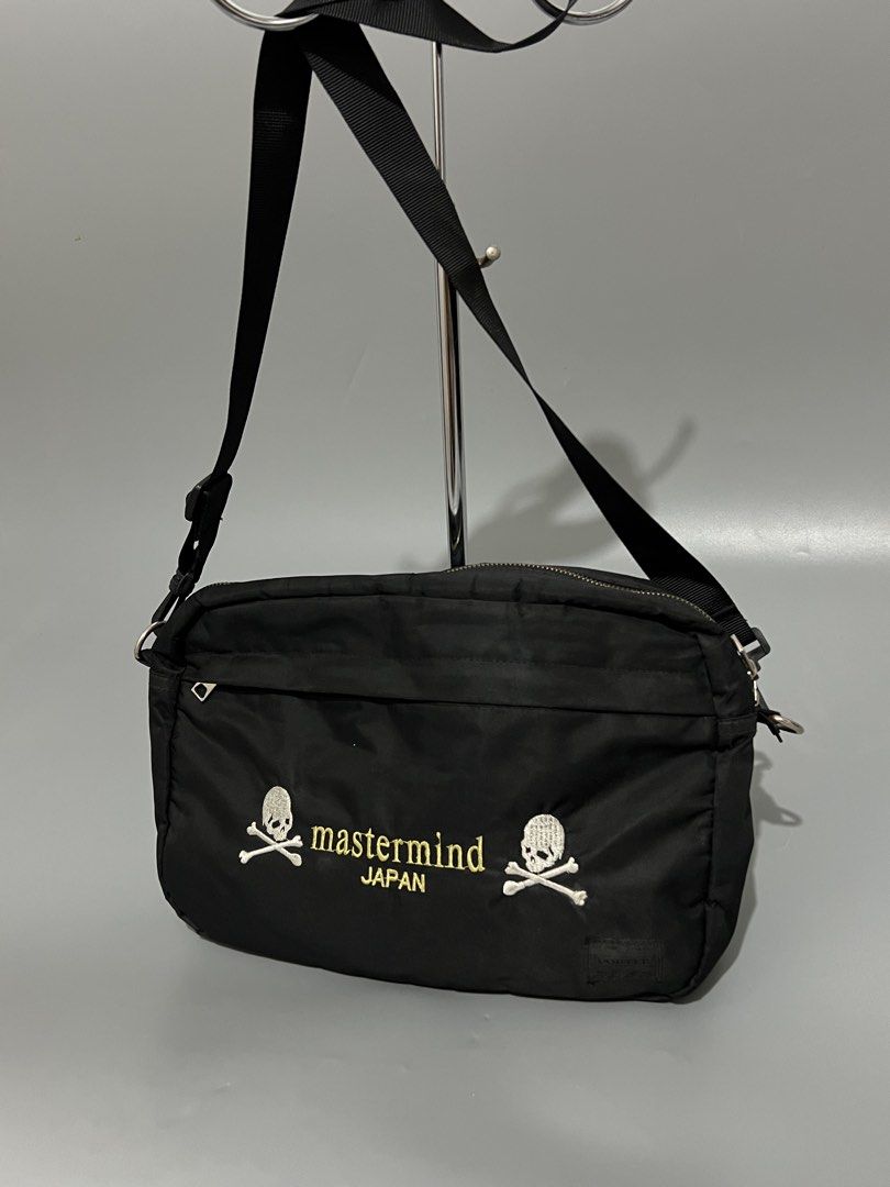 Mastermind X Porter - Crossbody - sling (Category: Sling Bags) located in Cavite. Submitted by asianluxe (Listing ID 1470898507, Image 2). Description: Mastermind x Porter measurements! Length: 9.5 Inches Width: 15 inches Depth: 3 inches Good condition Very presentable No flaw or damage!.