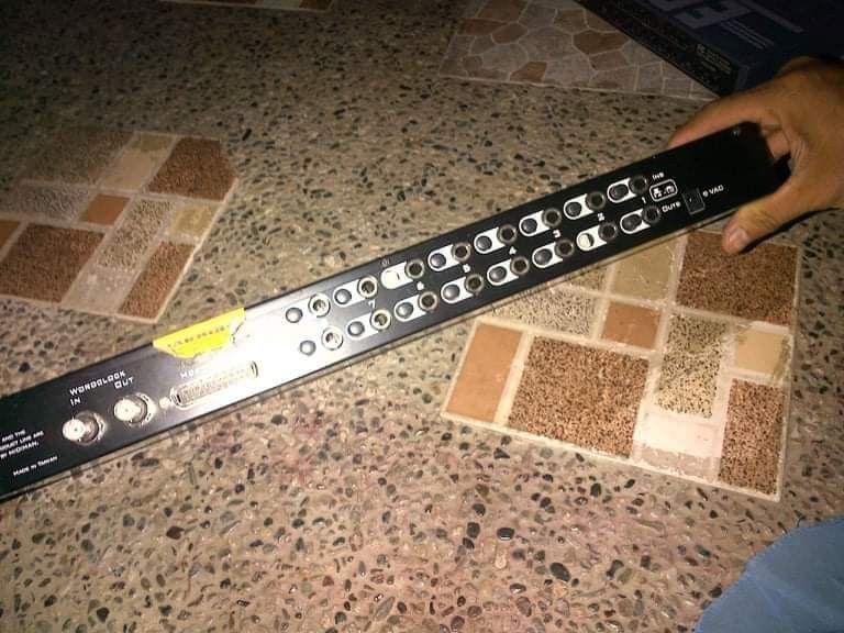 M-Audio Delta 1010 Digital Recording System (Category: Soundbars, Speakers & Amplifiers) located in Taguig. Submitted by grandfish_55ab5c (Listing ID 1470929708, Image 2). Description: - Item: M-Audio Delta 1010 Rackmount Breakout Box - Audio Quality: 24-bit / 96kHz professional digital recording system - Connectivity: Multiple analog inputs and outputs, word clock connectors, and multi-pin host connection port - Build: Classic silver front facep