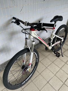 （分類：）位於 。 由 suetcherry 提交（商品編號 1470903361，圖片 1）。簡介： 。
