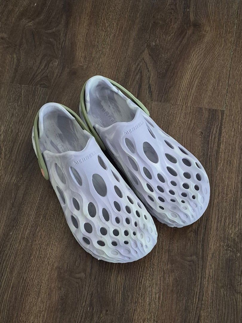 Merrell Hydro Moc Orchid Green (Category: Slippers & Slides) located in Mandaluyong City. Submitted by minimalife_ (Listing ID 1470797800, Image 1). Description: - Brand: Merrell Hydro Moc - Colorway: Pastel purple marble upper with olive green adjustable heel straps - Size: Men's 7.5 / Women's 9 (stamped on heel) - Features: Lightweight, cutout design for maximum ventilation and quick water drainage - Condition: Super clean insoles and tread, re