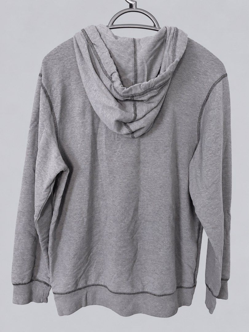 Method Grey Hoodie Sweatshirt Henley Size S (Category: Hoodies) located in Bacoor. Submitted by goodfinds02 (Listing ID 1470842775, Image 2). Description: - Brand: Method - Size: S - Color: Grey - Details: Henley neckline with 3 dark buttons, brown drawstrings, contrast stitching, and front kangaroo pocket - Cuffs & Hem: Ribbed for a snug fit - Material: Comfortable cotton blend - Condition: Great for casual daily wear - SF buyer’s acct via Gogoe